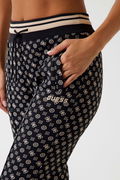 Guess Logolu Kadın Eşofman Altı SIYAH Guess Logolu Kadın Eşofman Altı SIYAH