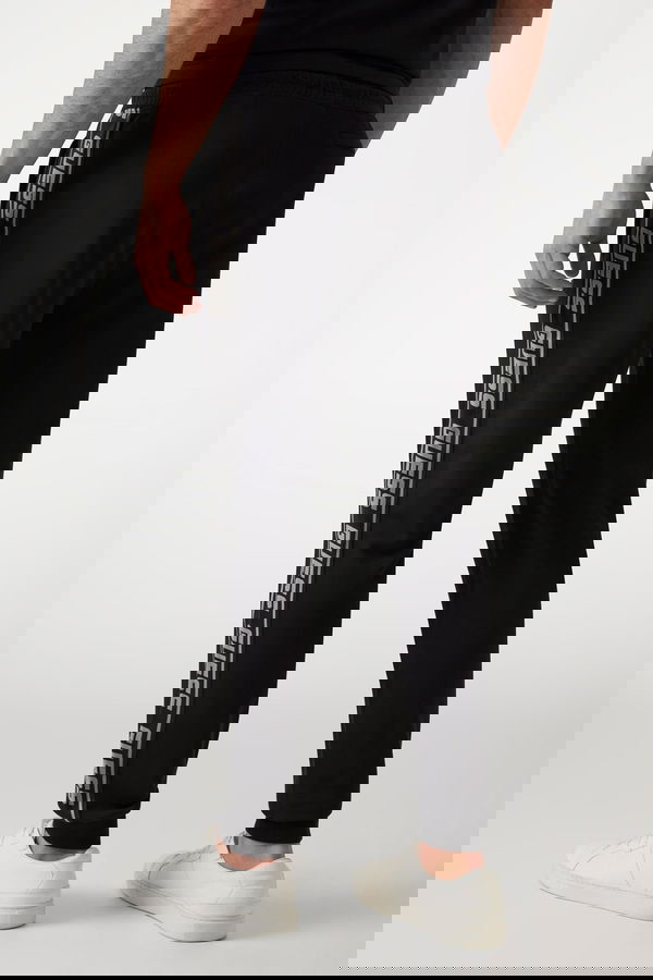 Guess Paça Lastikli Eşofman Altı SIYAH