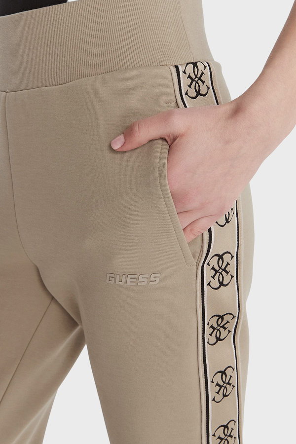Guess Paça Lastikli Kadın Eşofman Altı KUM