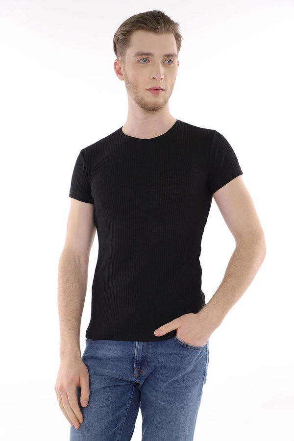 İnce Çizgili T-Shirt SIYAH İnce Çizgili T-Shirt SIYAH