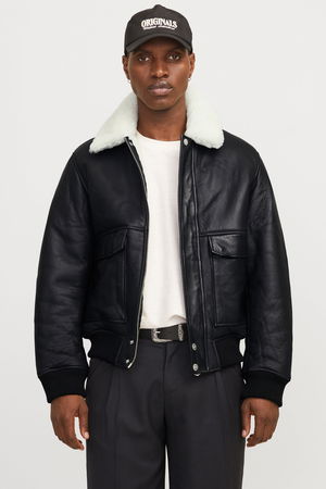 Jack & Jones Erkek İçi Kürklü Mont SİYAH Jack & Jones Erkek İçi Kürklü Mont SİYAH