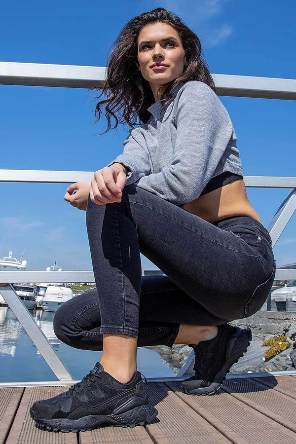 Jump Bağcıklı Kadın Spor Ayakkabı SIYAH Jump Bağcıklı Kadın Spor Ayakkabı SIYAH