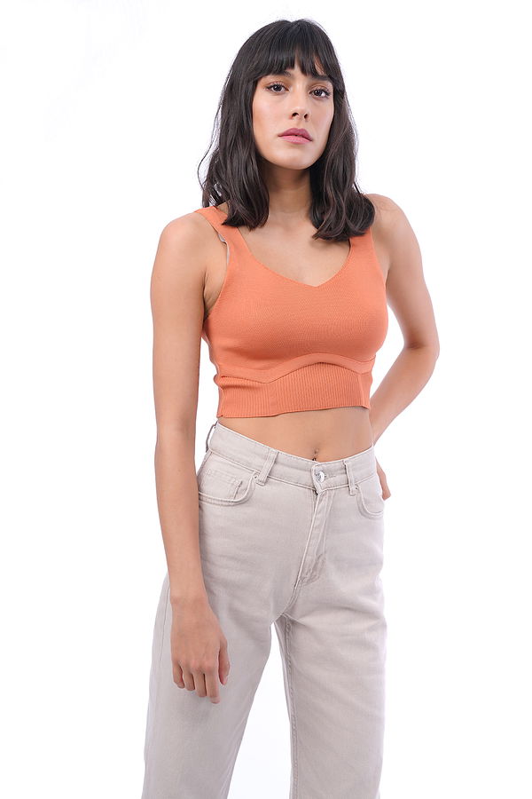 Kalın Askılı Triko Crop KREMİT Kalın Askılı Triko Crop KREMİT