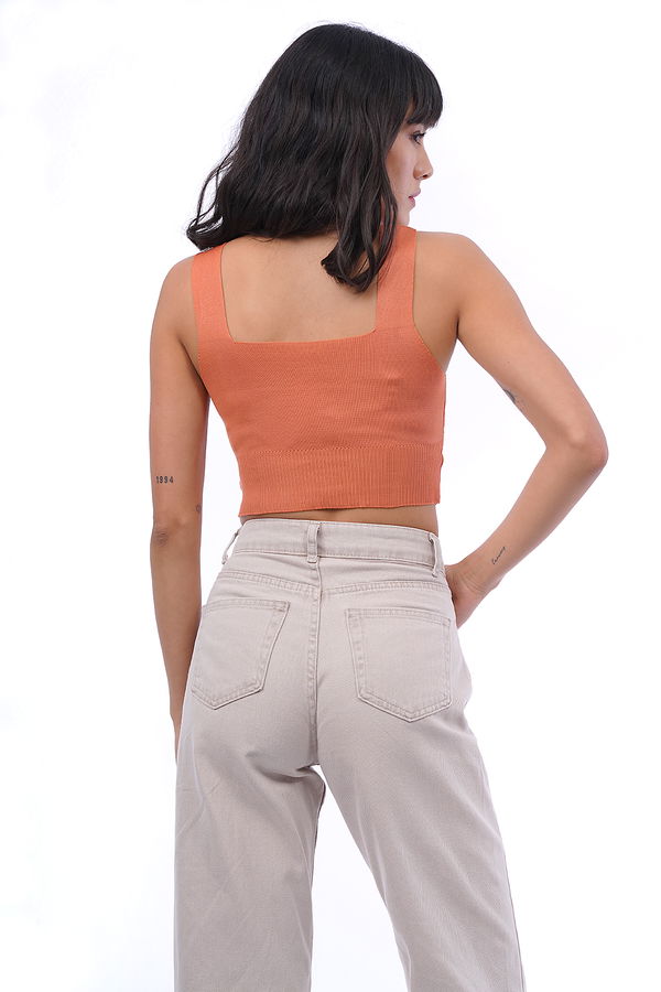 Kalın Askılı Triko Crop KREMİT Kalın Askılı Triko Crop KREMİT