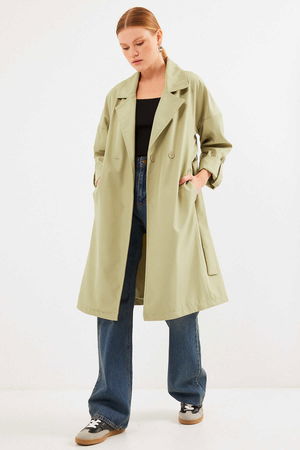 Gabria Kol Katlamalı Bel Bağlamalı Trenchcoat ÇAĞLA Gabria Kol Katlamalı Bel Bağlamalı Trenchcoat ÇAĞLA