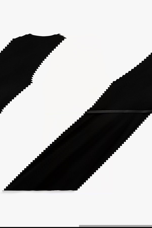 Koton Kolsuz V Yaka Kemer Detaylı Mini Elbise SİYAH