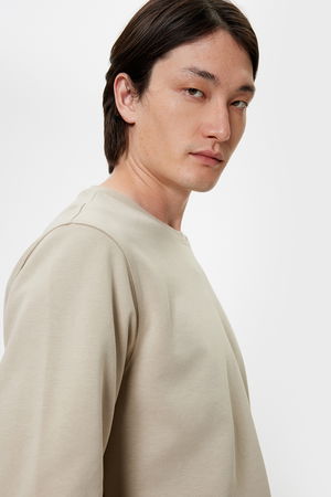 Koton Basic Uzun Kollu Pamuklu İnterlok Kumaş Bisiklet Yaka Sweatshirt A.HAKİ Koton Basic Uzun Kollu Pamuklu İnterlok Kumaş Bisiklet Yaka Sweatshirt A.HAKİ