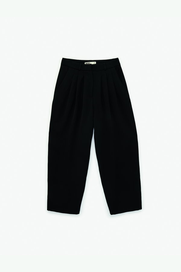 Koton Cep Detaylı Yüksek Bel Bol Kesim Krep Kumaş Pileli Pantolon SİYAH