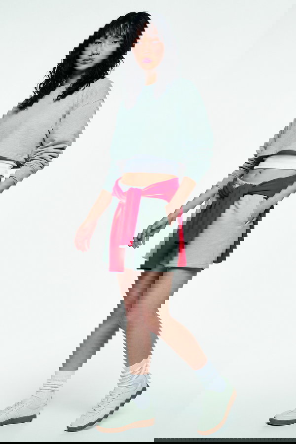 Koton Cepli Beli Bağcıklı Pamuklu Slim Fit Mini Şort GRİ