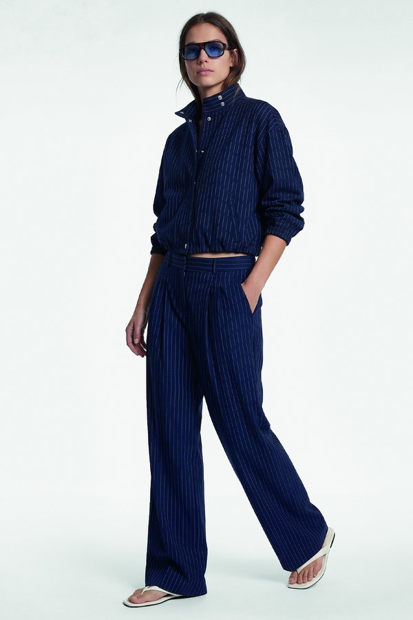 Koton Cepli Pile Detaylı Geniş Paça Çizgili Pantolon LACİVERT