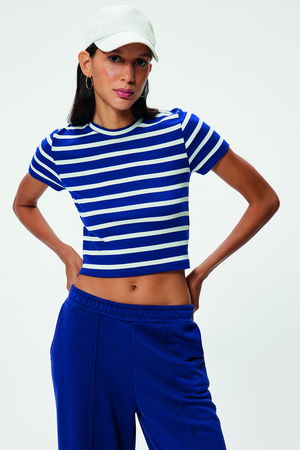 Koton Bisiklet Yaka Slim Fit Basic T-shirt LACİVERT Koton Bisiklet Yaka Slim Fit Basic T-shirt LACİVERT