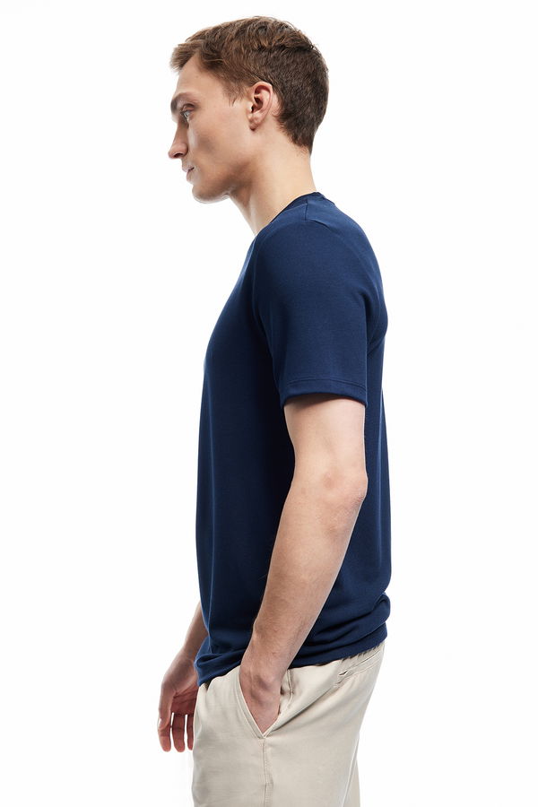 Koton Erkek Basic Slim Fit T-shirt LACIVERT Koton Erkek Basic Slim Fit T-shirt LACIVERT