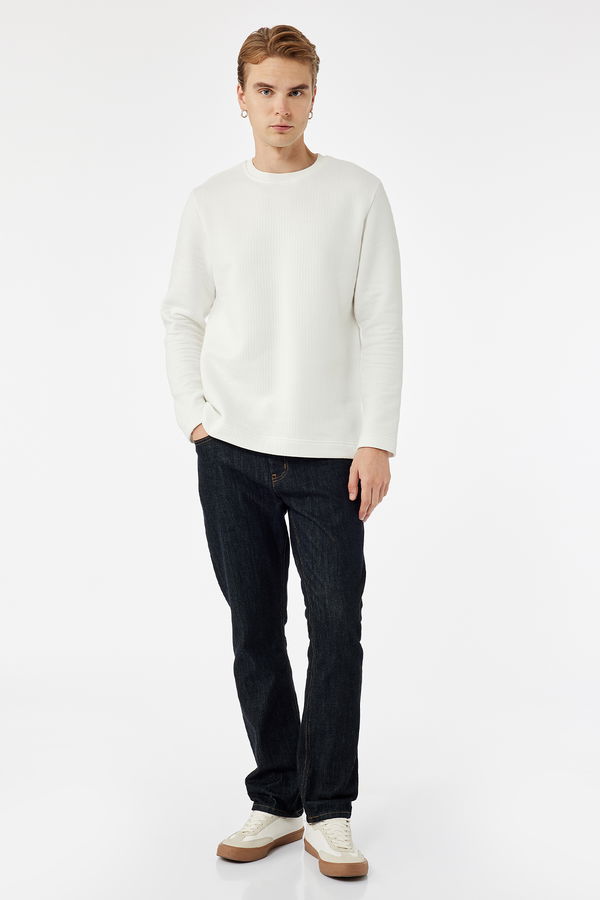 Koton Erkek Bisiklet Yaka Basic Sweatshirt EKRU