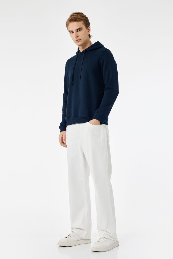 Koton Erkek Şardonlu Basic Kapşonlu Sweatshirt LACIVERT Koton Erkek Şardonlu Basic Kapşonlu Sweatshirt LACIVERT