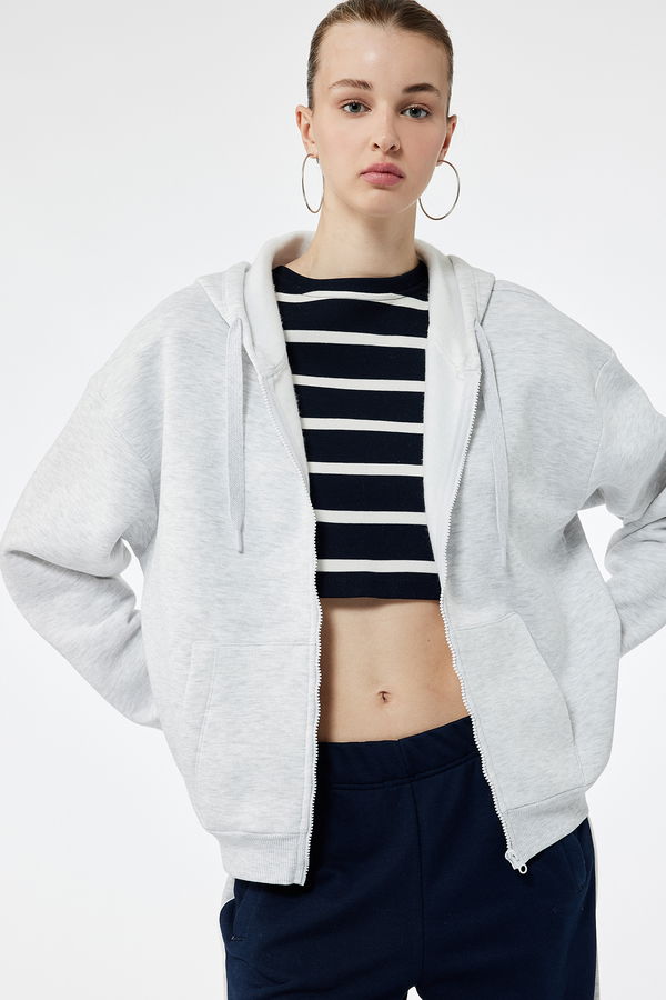 Koton Kadın Oversize Fermuarlı Sweatshirt GRI Koton Kadın Oversize Fermuarlı Sweatshirt GRI