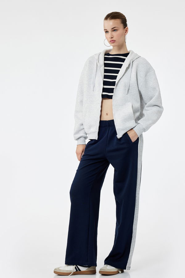 Koton Kadın Oversize Fermuarlı Sweatshirt GRI Koton Kadın Oversize Fermuarlı Sweatshirt GRI