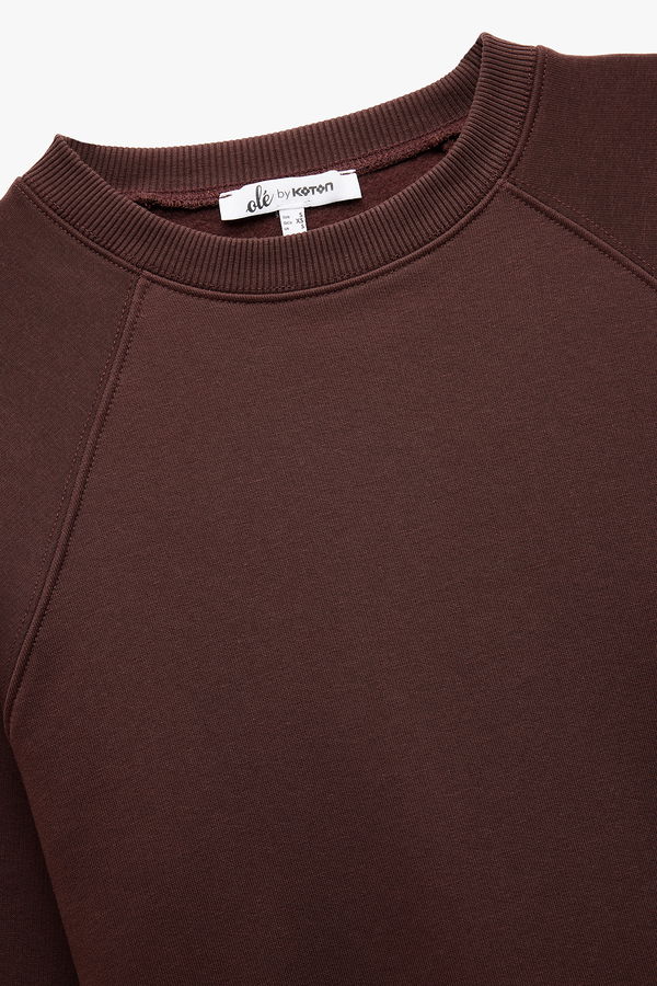 Koton Kadın Şardonlu Oversize Sweatshirt KAHVERENGI Koton Kadın Şardonlu Oversize Sweatshirt KAHVERENGI