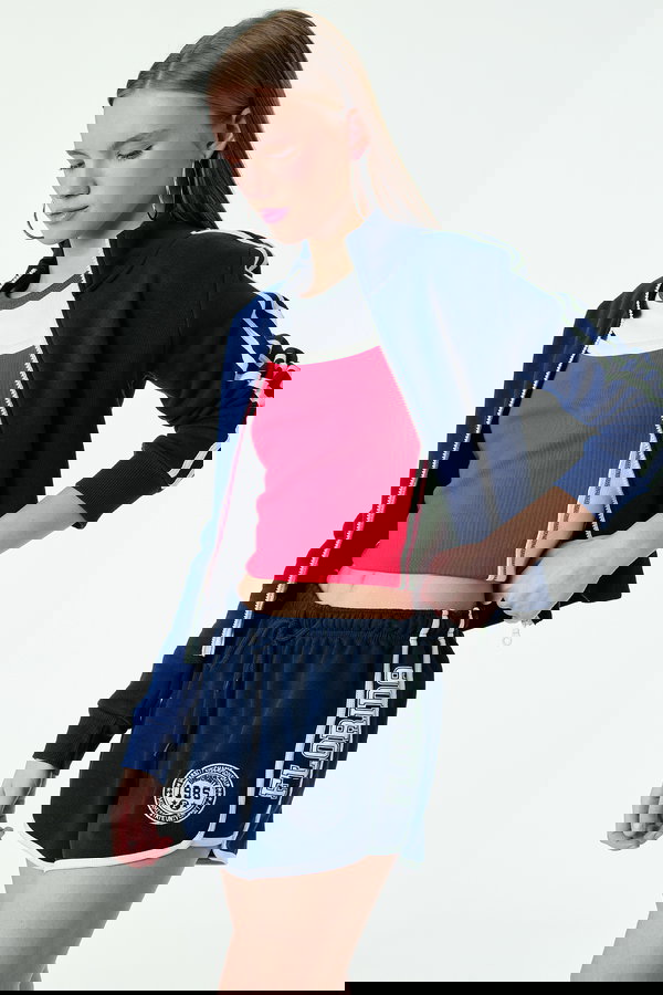 Koton Nakış Detaylı Beli Lastikli Biyeli Mini Şort LACİVERT