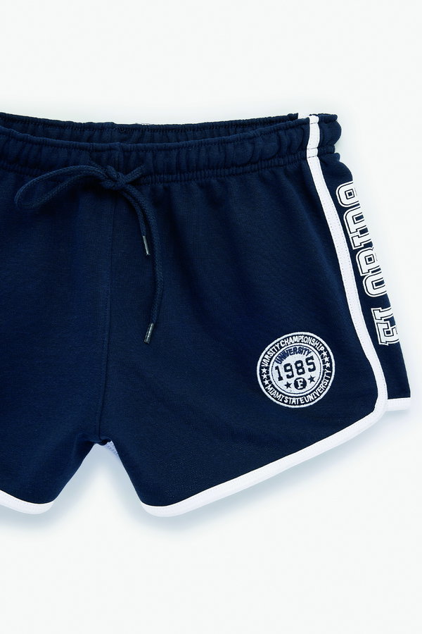 Koton Nakış Detaylı Beli Lastikli Biyeli Mini Şort LACİVERT