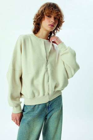 Koton  Dikiş Detaylı Bisiklet Yaka Oversize Fermuarlı Sweatshirt BEJ Koton  Dikiş Detaylı Bisiklet Yaka Oversize Fermuarlı Sweatshirt BEJ