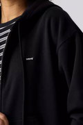 Levis Kadın Kapüşonlu Fermuarlı Sweatshirt SIYAH