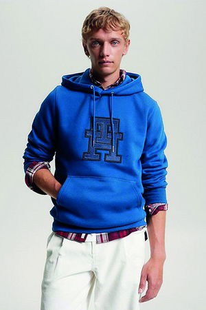 Tommy Hilfiger Logo Baskılı Kanguru Cepli Sweat LACİVERT Tommy Hilfiger Logo Baskılı Kanguru Cepli Sweat LACİVERT
