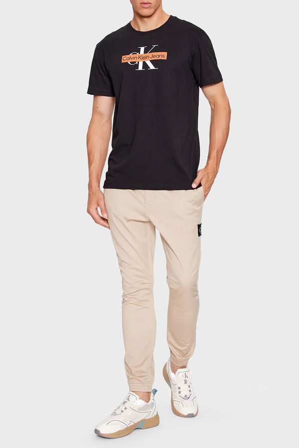Calvin Klein Baskılı Erkek T-shirt SİYAH Calvin Klein Baskılı Erkek T-shirt SİYAH