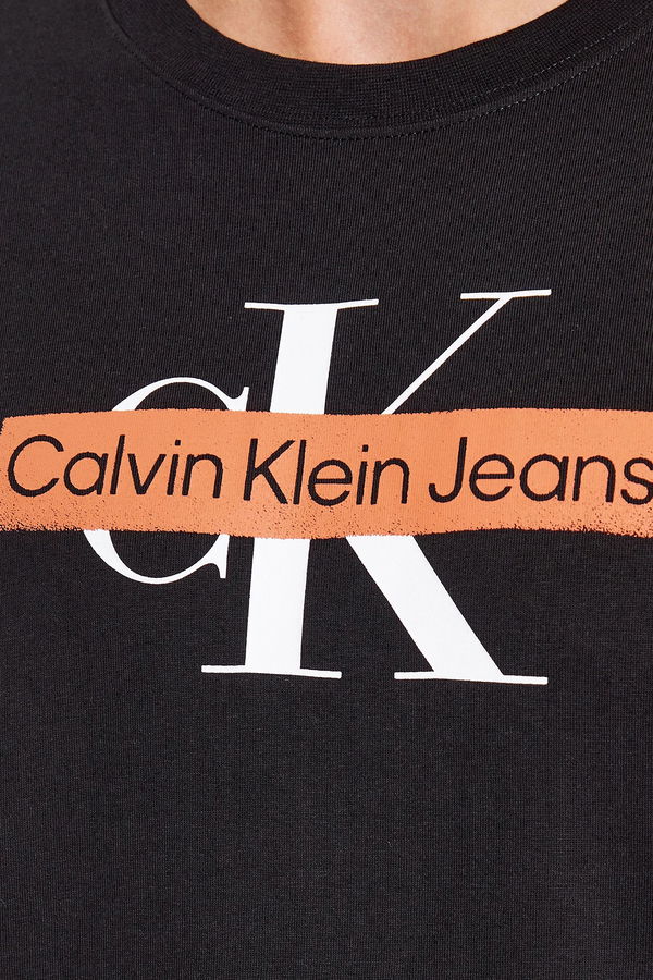 Calvin Klein Baskılı Erkek T-shirt SİYAH Calvin Klein Baskılı Erkek T-shirt SİYAH