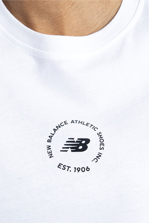 New Balance Kadın T-shirt Beyaz New Balance Kadın T-shirt Beyaz