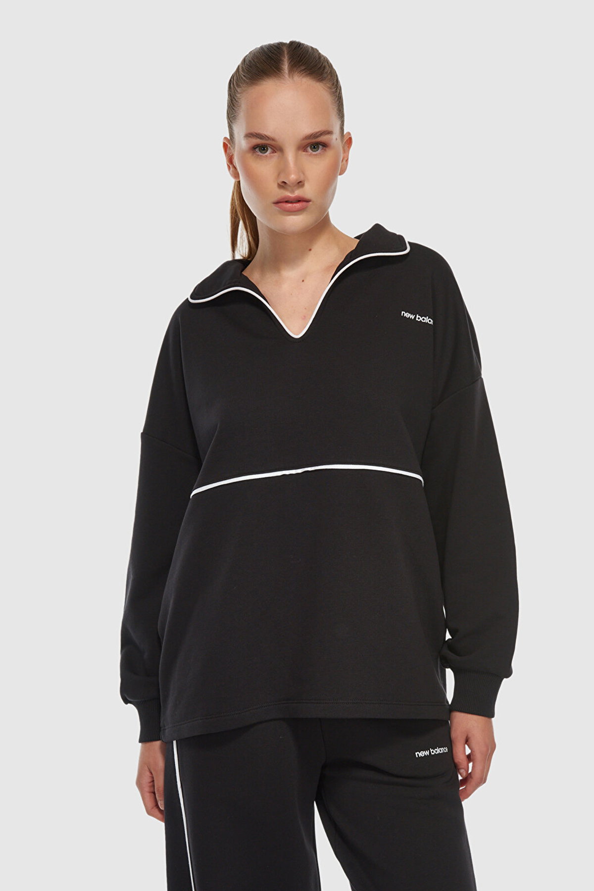 New Balance Kadın Sweatshirt SIYAH