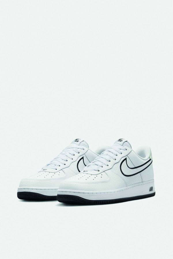 Nike Air Force 1 07 Erkek Spor Ayakkabı BEYAZ