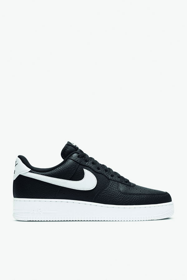 Nike Air Force 1 07 Erkek Spor Ayakkabı SİYAHBEYAZ