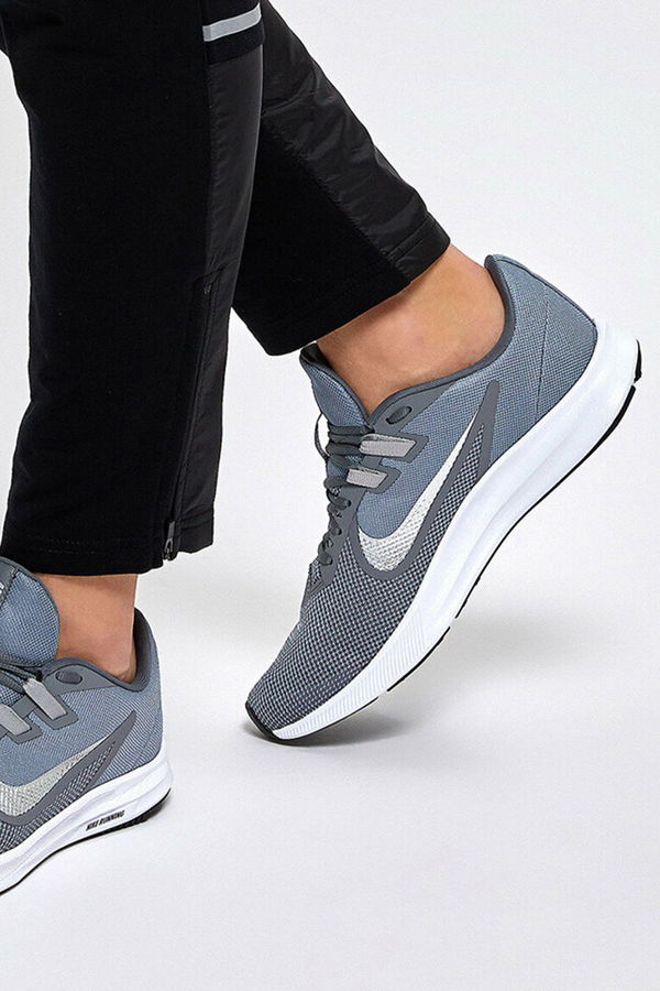 NIKE DOWNSHIFTER 9 COOL GREY/METALLIC SILVER-WOLF GREY GRI NIKE DOWNSHIFTER 9 COOL GREY/METALLIC SILVER-WOLF GREY GRI