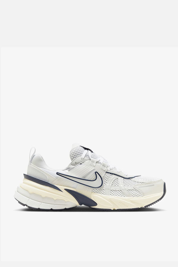 Nike V2K Run Erkek Spor Ayakkabı Beyaz Nike V2K Run Erkek Spor Ayakkabı Beyaz