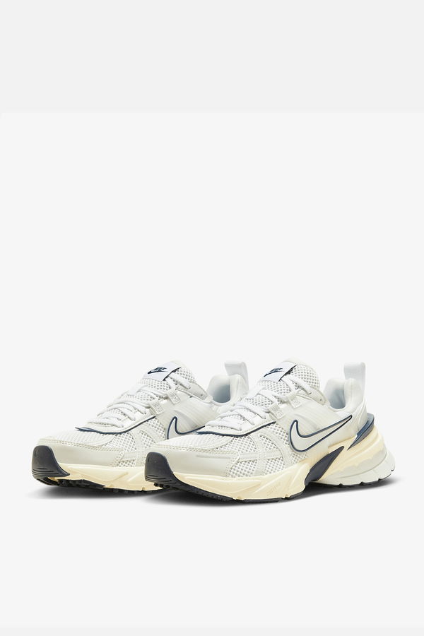 Nike V2K Run Erkek Spor Ayakkabı Beyaz Nike V2K Run Erkek Spor Ayakkabı Beyaz