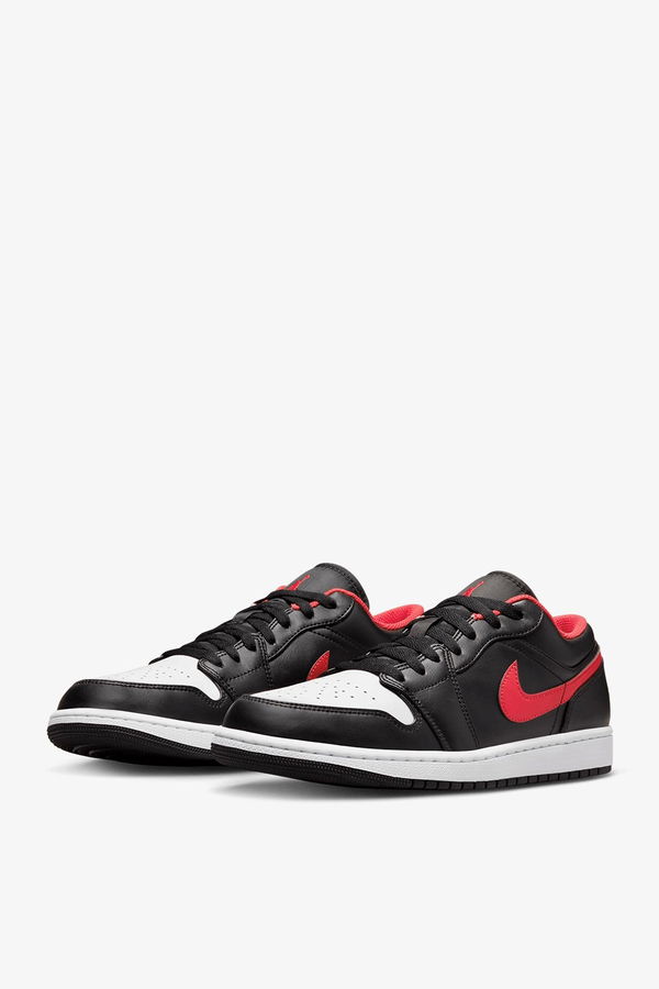 Nike Jordan Air 1 Low Erkek Spor Ayakkabı SIYAH Nike Jordan Air 1 Low Erkek Spor Ayakkabı SIYAH