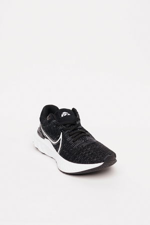 Nike React İnfinity Run Fk 3 Kadın Spor Ayakkabı SİYAHBEYAZ Nike React İnfinity Run Fk 3 Kadın Spor Ayakkabı SİYAHBEYAZ