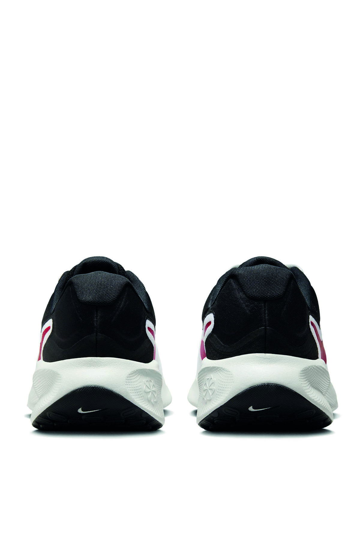 Nike Revolution 7 Erkek Spor Ayakkabı Beyaz Nike Revolution 7 Erkek Spor Ayakkabı Beyaz