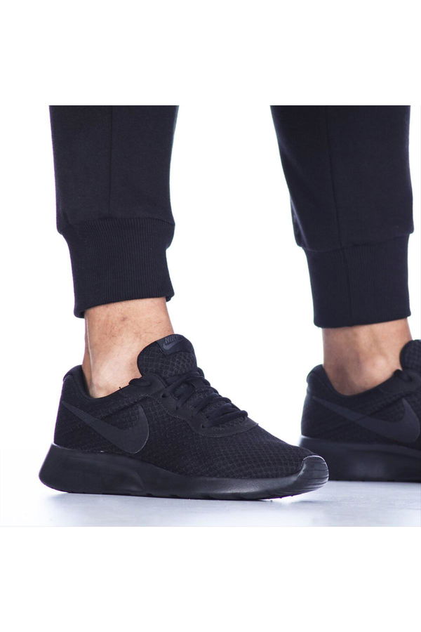 Nike Tanjun Erkek Spor Ayakkabı SIYAH Nike Tanjun Erkek Spor Ayakkabı SIYAH