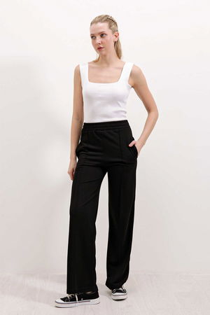 Gabria Ön Dikişli Eşofman Altı SİYAH Gabria Ön Dikişli Eşofman Altı SİYAH