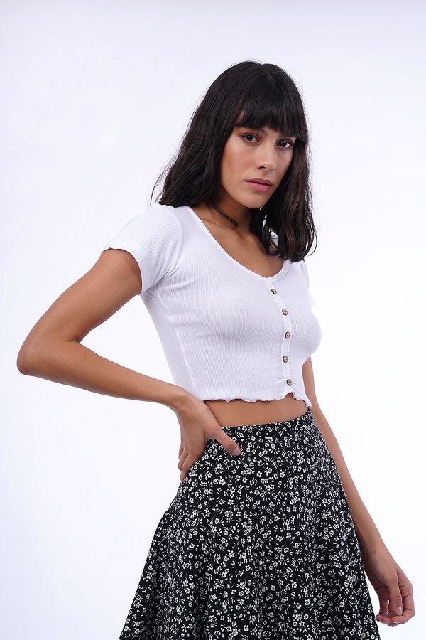 Ön Düğmeli Mini Bluz Beyaz Ön Düğmeli Mini Bluz Beyaz