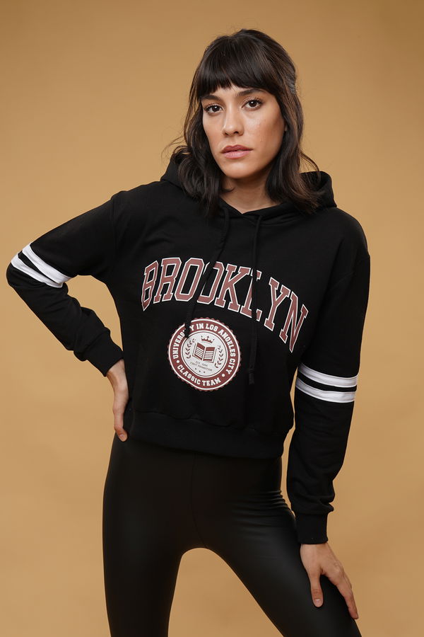 BrooklynBaskılı Kol Şeritli Sweat Siyah BrooklynBaskılı Kol Şeritli Sweat Siyah