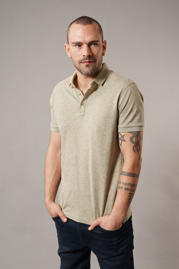 Polo Yaka Erkek T-shirt ÇAĞLA YEŞİ Polo Yaka Erkek T-shirt ÇAĞLA YEŞİ