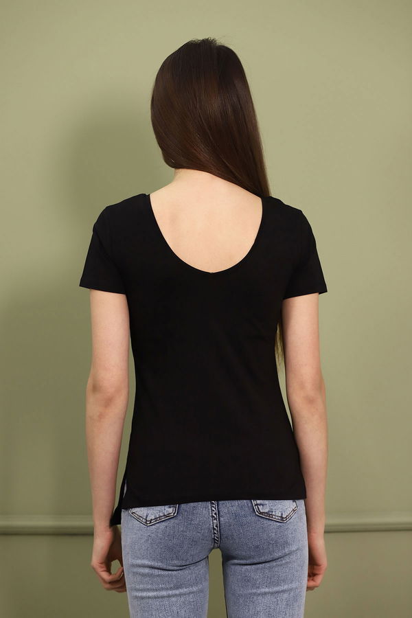 Gabria Sırt Çapraz İp Detaylı T-shirt Gabria Sırt Çapraz İp Detaylı T-shirt