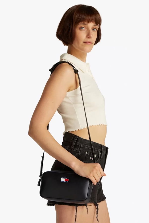 Tommy Hilfiger Kadın Çapraz Çanta SIYAH Tommy Hilfiger Kadın Çapraz Çanta SIYAH
