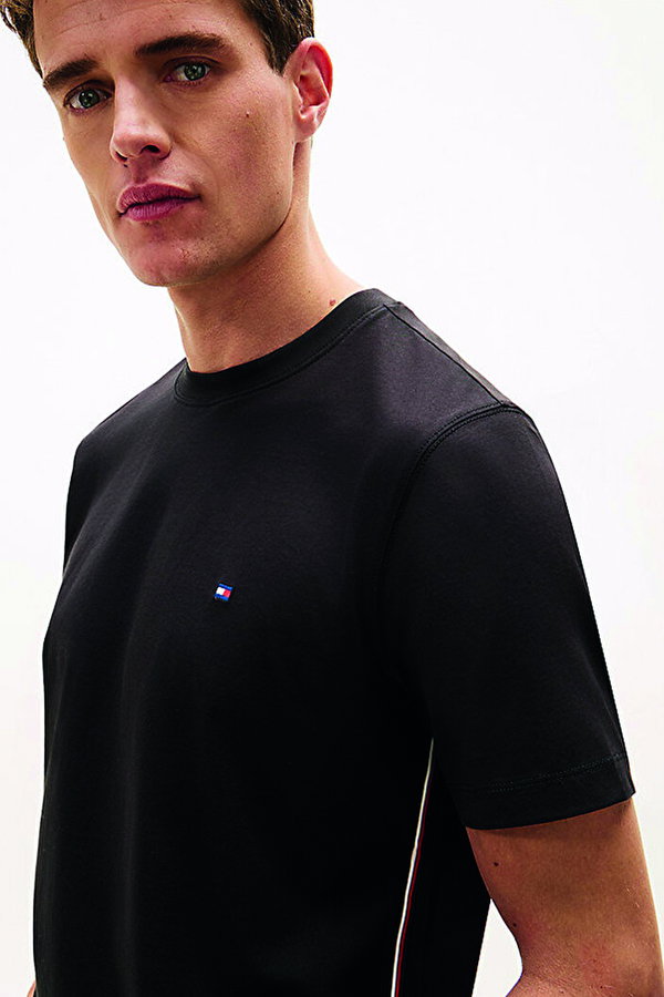 Tommy Hilfiger Erkek Bisiklet Yaka T-shirt SIYAH