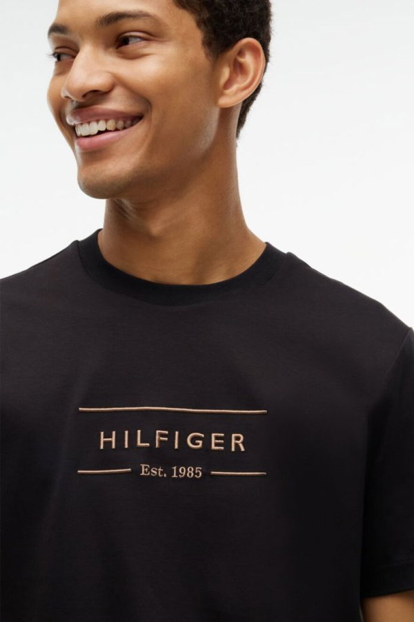 Tommy Hilfiger Erkek Bisiklet Yaka T-shirt SIYAH