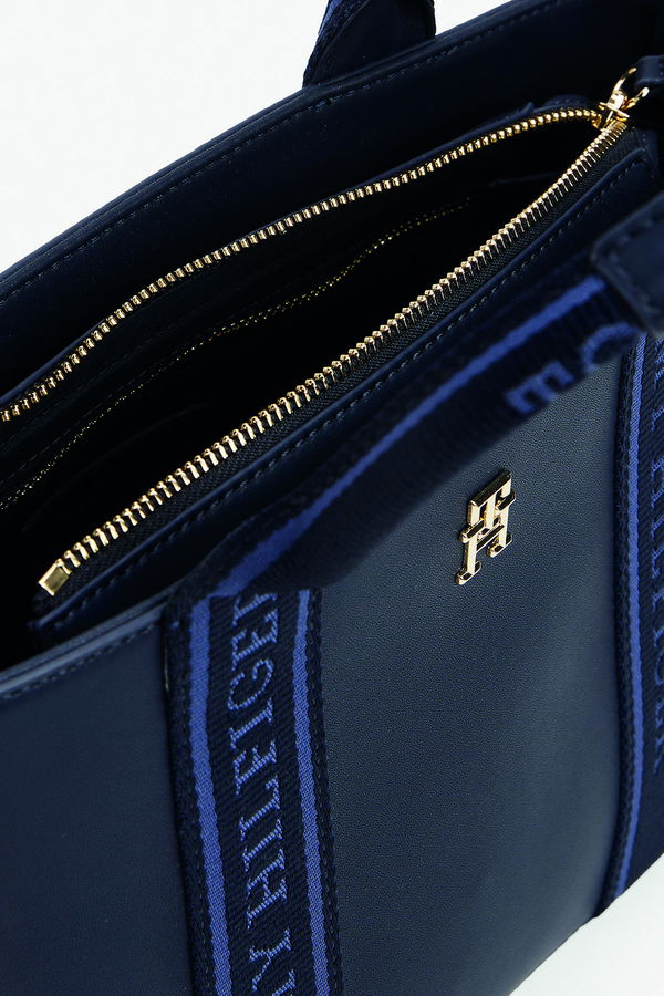 Tommy Hilfiger Kadın Omuz Çanta LACIVERT Tommy Hilfiger Kadın Omuz Çanta LACIVERT
