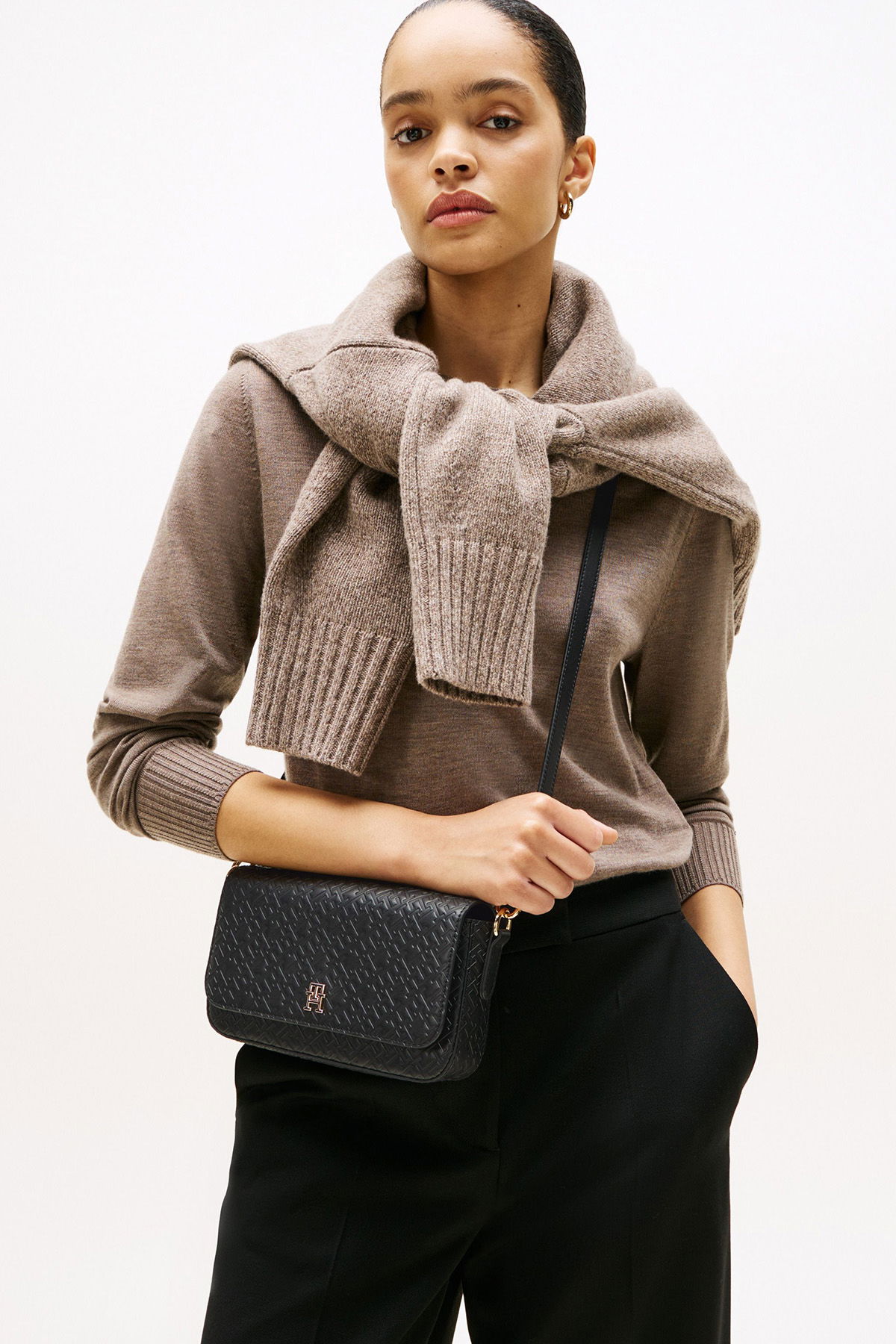 Tommy Hilfiger Kadın Çanta SIYAH