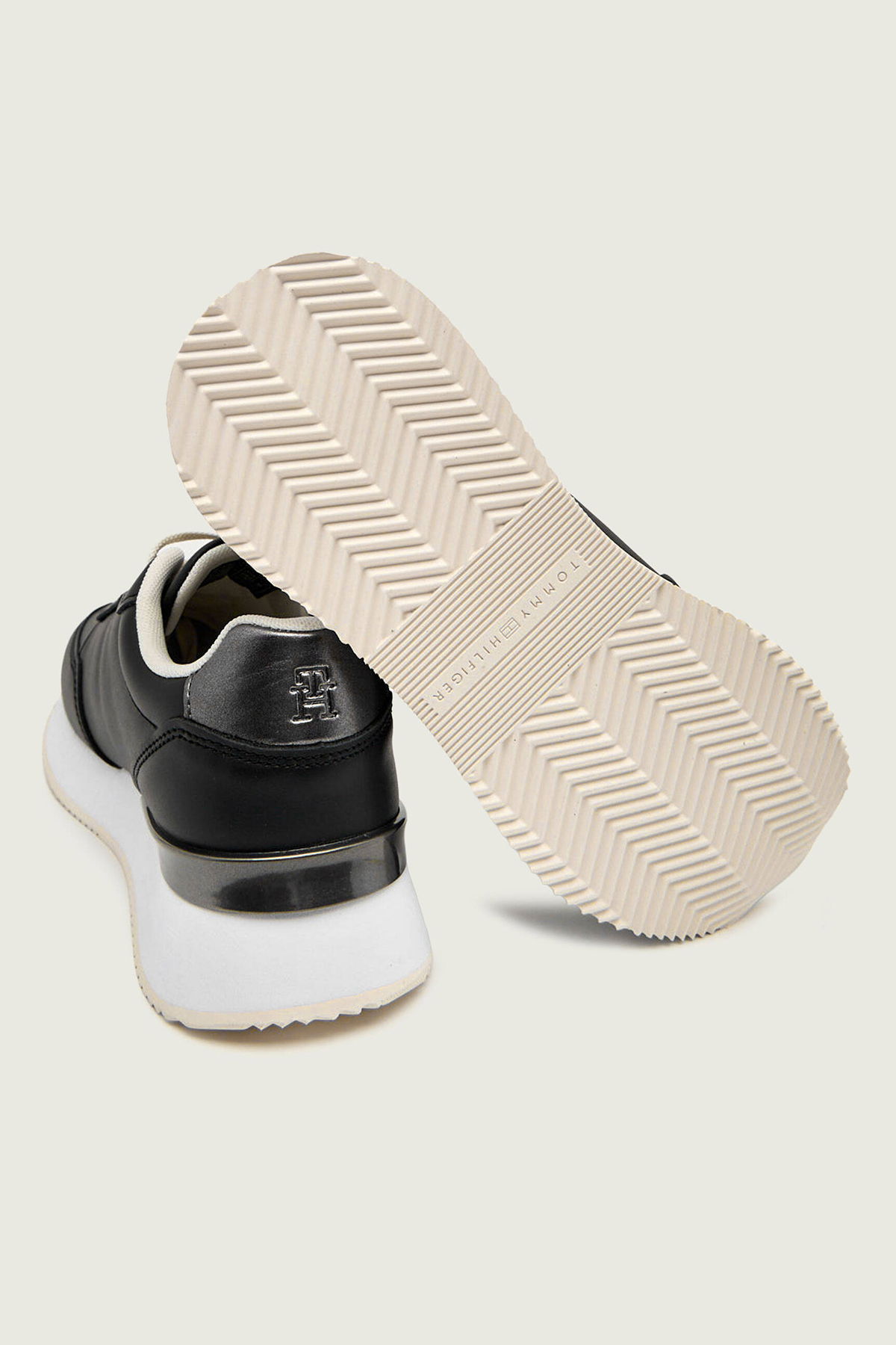 Tommy Hilfiger Kadın Spor Ayakkabı SIYAH